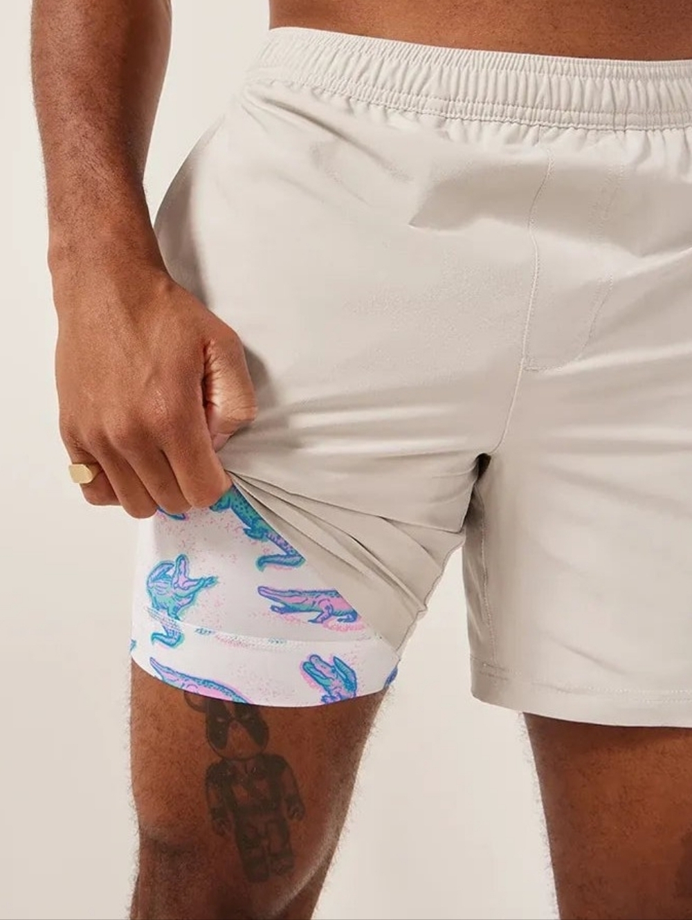 Chubbies Men's The Reptile Runs 7" Lined Sport Shorts Sz M